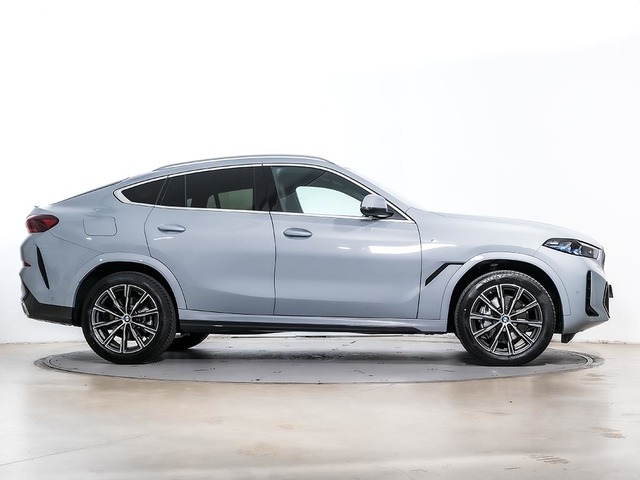 BMW X6 xDrive30d color Gris. Año 2025. 210KW(286CV). Diésel. En concesionario Oliva Motor Tarragona de Tarragona