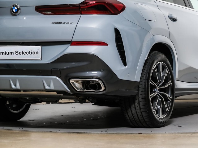 BMW X6 xDrive30d color Gris. Año 2025. 210KW(286CV). Diésel. En concesionario Oliva Motor Tarragona de Tarragona