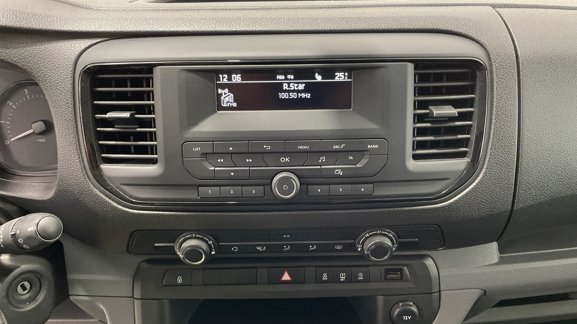 Opel Vivaro Combi 1.5 Diesel en Barcelona