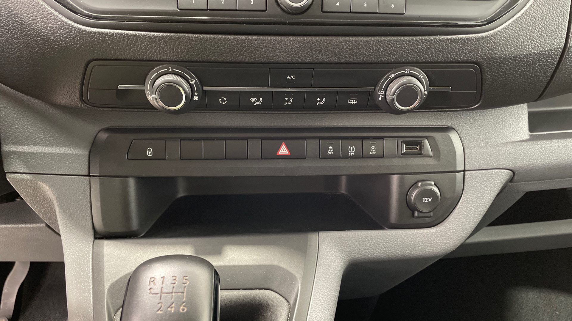 Opel Vivaro Combi 1.5 Diesel en Barcelona