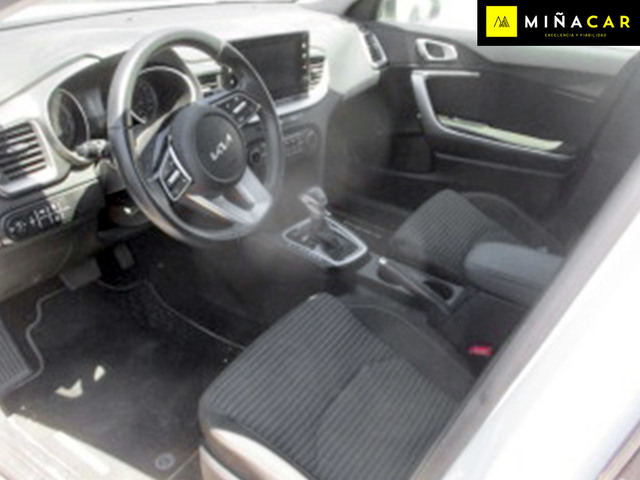 Foto 3 Kia Ceed 1.0 MHEV Drive DCT 88 kW (120 CV)