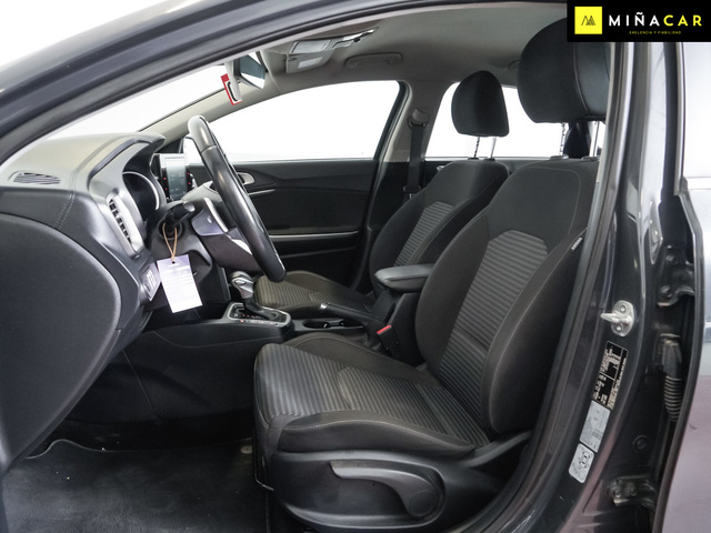 Foto 6 Kia Ceed 1.0 MHEV Drive DCT 88 kW (120 CV)