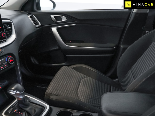 Foto 20 Kia Ceed 1.0 MHEV Drive DCT 88 kW (120 CV)