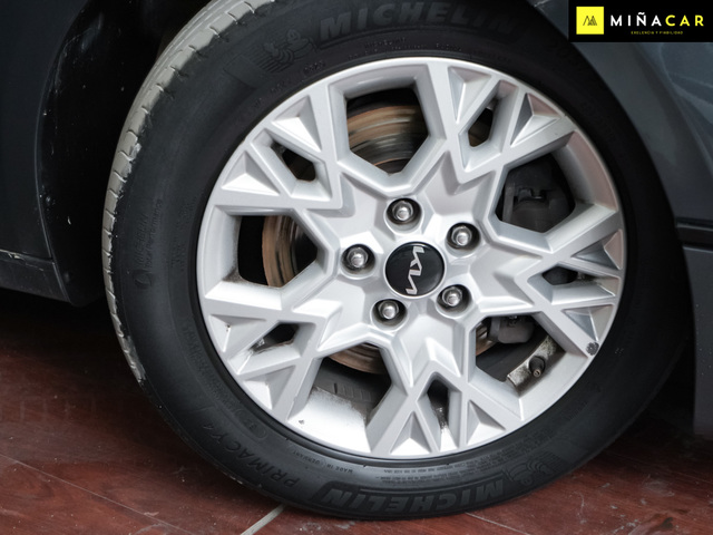 Foto 24 Kia Ceed 1.0 MHEV Drive DCT 88 kW (120 CV)