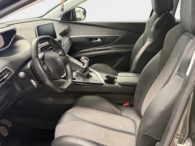 Peugeot 3008 PureTech 130 S&S Allure 96 kW (130 CV)
