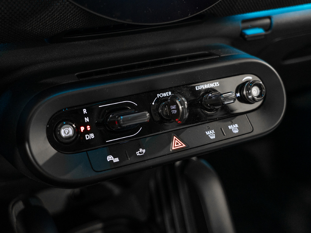 fotoG 15 del MINI MINI 3 Puertas Cooper SE 160 kW (218 CV) 218cv Eléctrico del 2025 en Madrid