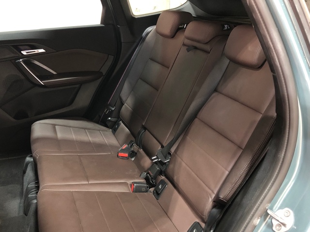 BMW X1 sDrive20d color Verde. Año 2024. 120KW(163CV). Diésel. En concesionario Movilnorte El Plantio de Madrid