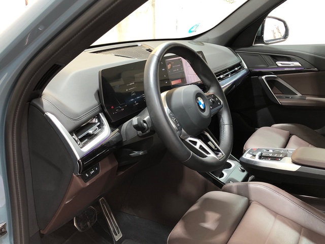 BMW X1 sDrive20d color Verde. Año 2024. 120KW(163CV). Diésel. En concesionario Movilnorte El Plantio de Madrid