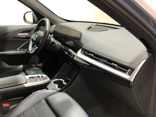 BMW X1 sDrive18d color Gris. Año 2024. 110KW(150CV). Diésel. En concesionario Movilnorte El Plantio de Madrid