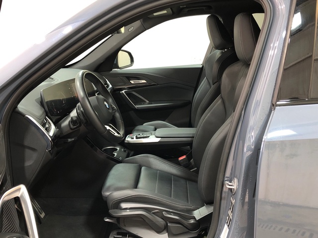 BMW X1 sDrive18d color Gris. Año 2024. 110KW(150CV). Diésel. En concesionario Movilnorte El Plantio de Madrid