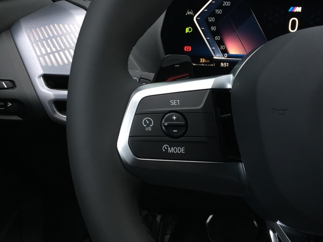 BMW Serie 1 120d color Azul. Año 2025. 120KW(163CV). Diésel. En concesionario Grünblau Motor (Bmw y Mini) de Cantabria