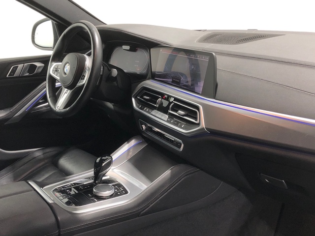 BMW X6 xDrive40i color Marrón. Año 2020. 250KW(340CV). Gasolina. En concesionario Auto Premier, S.A. - MADRID de Madrid