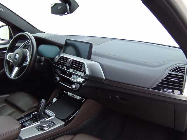 BMW X4 M40d color Blanco. Año 2020. 240KW(326CV). Diésel. En concesionario Augusta Aragon S.A. de Zaragoza