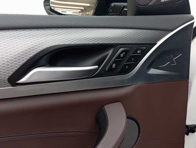BMW X4 M40d color Blanco. Año 2020. 240KW(326CV). Diésel. En concesionario Augusta Aragon S.A. de Zaragoza