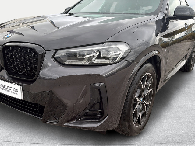 BMW X4 xDrive20d color Gris. Año 2022. 140KW(190CV). Diésel. En concesionario Carteya Motor | Campo de Gibraltar de Cádiz