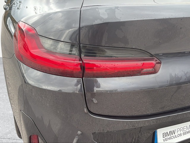 BMW X4 xDrive20d color Gris. Año 2022. 140KW(190CV). Diésel. En concesionario Carteya Motor | Campo de Gibraltar de Cádiz