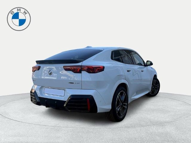 BMW X2 xDrive20d color Blanco. Año 2025. 120KW(163CV). Diésel. En concesionario Ilbira Motor | Granada de Granada