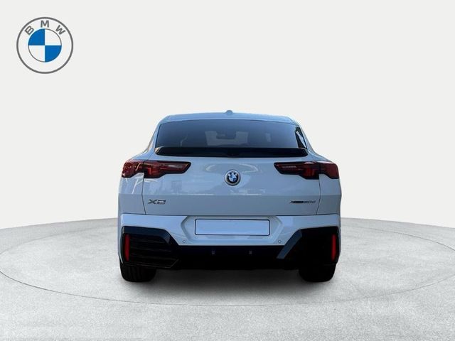 BMW X2 xDrive20d color Blanco. Año 2025. 120KW(163CV). Diésel. En concesionario Ilbira Motor | Granada de Granada