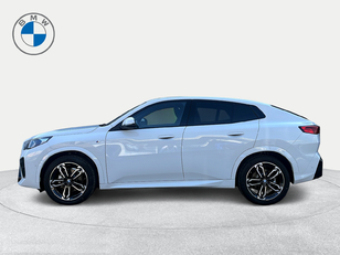 Fotos de BMW X2 xDrive20d color Blanco. Año 2025. 120KW(163CV). Diésel. En concesionario Ilbira Motor | Granada de Granada