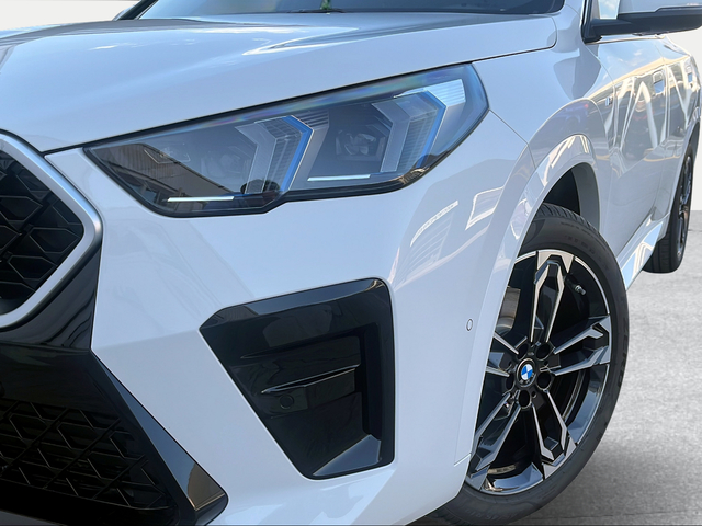 BMW X2 sDrive20i color Blanco. Año 2025. 125KW(170CV). Gasolina. En concesionario Ilbira Motor | Granada de Granada