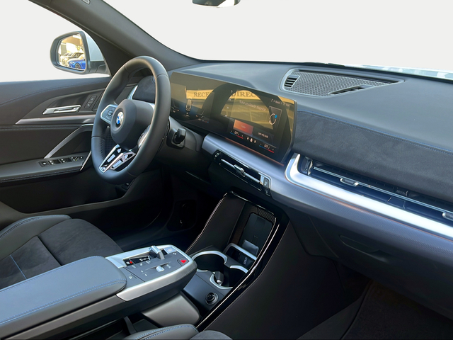 BMW X2 sDrive20i color Blanco. Año 2025. 125KW(170CV). Gasolina. En concesionario Ilbira Motor | Granada de Granada