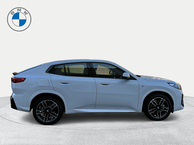 BMW X2 sDrive20i color Blanco. Año 2025. 125KW(170CV). Gasolina. En concesionario Ilbira Motor | Granada de Granada