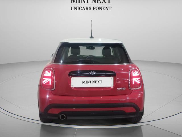 fotoG 4 del MINI MINI 5 Puertas Cooper 100 kW (136 CV) 136cv Gasolina del 2022 en Lleida