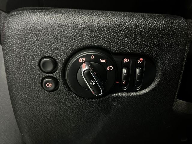 fotoG 11 del MINI MINI 5 Puertas Cooper 100 kW (136 CV) 136cv Gasolina del 2022 en Lleida