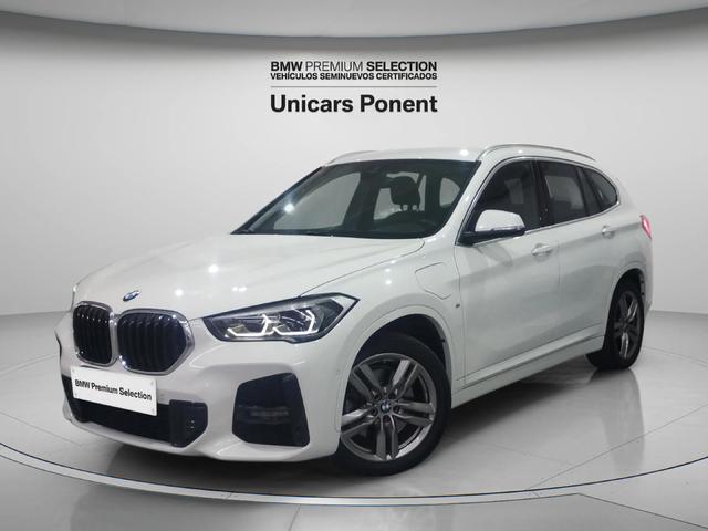 BMW X1 xDrive25e color Blanco. Año 2021. 162KW(220CV). Híbrido Electro/Gasolina. En concesionario Unicars Ponent de Lleida