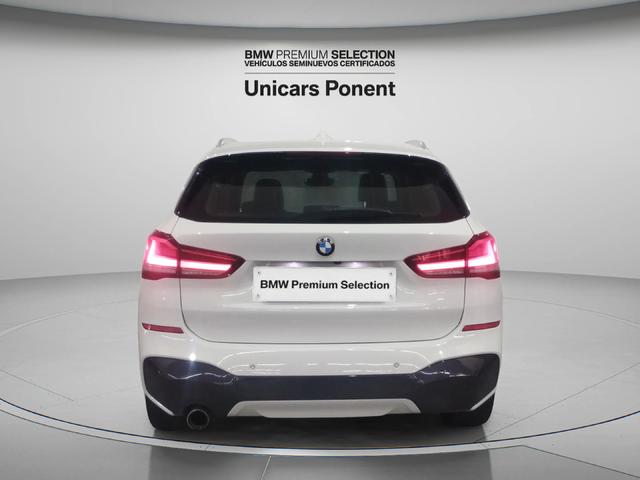 BMW X1 xDrive25e color Blanco. Año 2021. 162KW(220CV). Híbrido Electro/Gasolina. En concesionario Unicars Ponent de Lleida