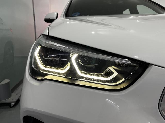 BMW X1 xDrive25e color Blanco. Año 2021. 162KW(220CV). Híbrido Electro/Gasolina. En concesionario Unicars Ponent de Lleida