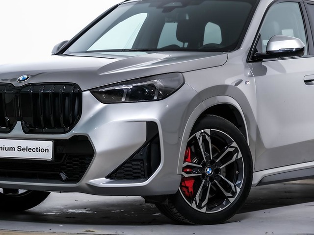 BMW X1 sDrive20d color Gris Plata. Año 2024. 120KW(163CV). Diésel. En concesionario Oliva Motor Tarragona de Tarragona