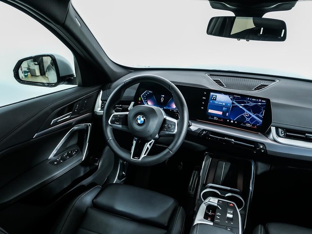 BMW X1 sDrive20d color Gris Plata. Año 2024. 120KW(163CV). Diésel. En concesionario Oliva Motor Tarragona de Tarragona