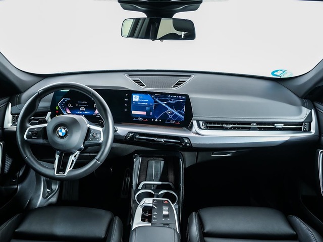 BMW X1 sDrive20d color Gris Plata. Año 2024. 120KW(163CV). Diésel. En concesionario Oliva Motor Tarragona de Tarragona