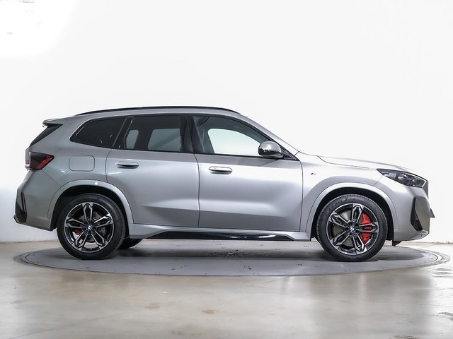 BMW X1 sDrive20d color Gris Plata. Año 2024. 120KW(163CV). Diésel. En concesionario Oliva Motor Tarragona de Tarragona