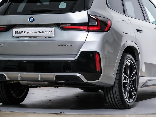 BMW X1 sDrive20d color Gris Plata. Año 2024. 120KW(163CV). Diésel. En concesionario Oliva Motor Tarragona de Tarragona