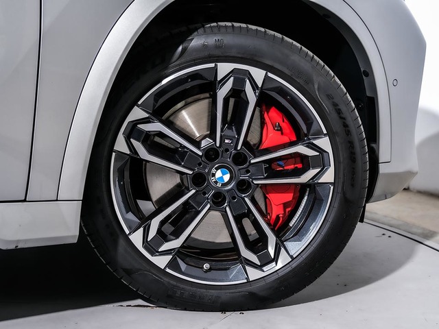 BMW X1 sDrive20d color Gris Plata. Año 2024. 120KW(163CV). Diésel. En concesionario Oliva Motor Tarragona de Tarragona