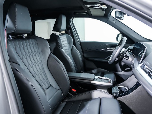 BMW X1 sDrive20d color Gris Plata. Año 2024. 120KW(163CV). Diésel. En concesionario Oliva Motor Tarragona de Tarragona