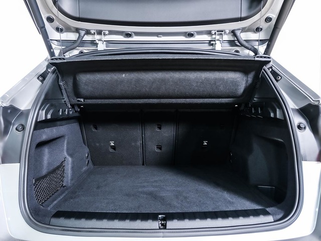 BMW X1 sDrive20d color Gris Plata. Año 2024. 120KW(163CV). Diésel. En concesionario Oliva Motor Tarragona de Tarragona