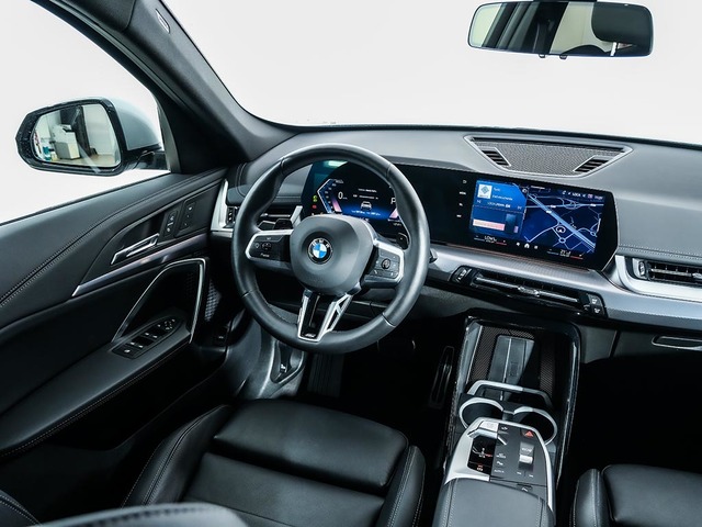 BMW X1 sDrive20d color Gris Plata. Año 2024. 120KW(163CV). Diésel. En concesionario Oliva Motor Tarragona de Tarragona