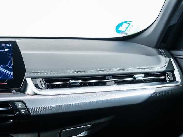 BMW X1 sDrive20d color Gris Plata. Año 2024. 120KW(163CV). Diésel. En concesionario Oliva Motor Tarragona de Tarragona