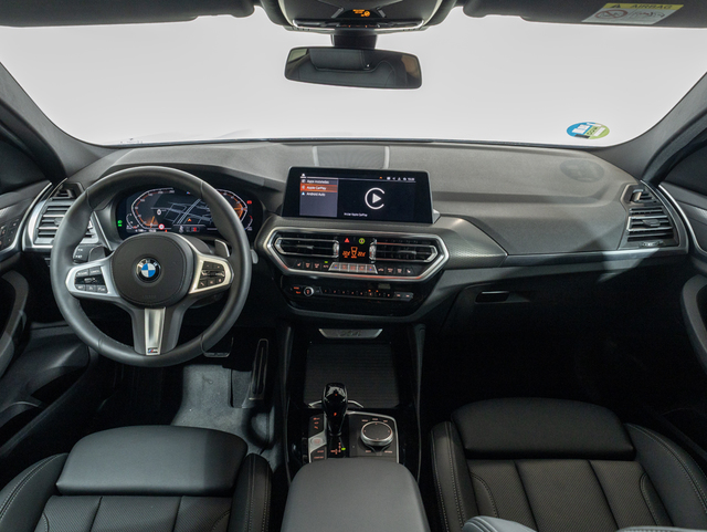 BMW X4 xDrive20d color Negro. Año 2024. 140KW(190CV). Diésel. En concesionario Oliva Motor Girona de Girona