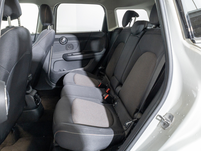 fotoG 8 del MINI MINI Countryman Cooper D 110 kW (150 CV) 150cv Diésel del 2022 en Girona