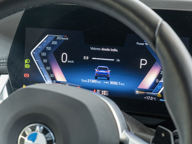 BMW X1 sDrive18d color Azul. Año 2024. 110KW(150CV). Diésel. En concesionario Oliva Motor Girona de Girona