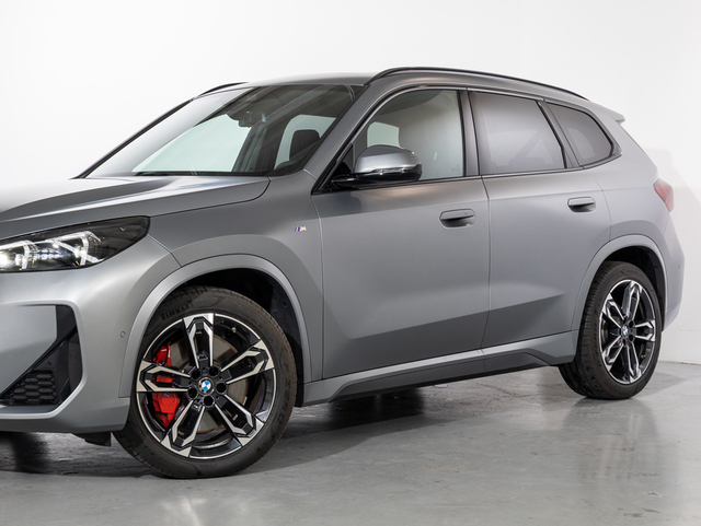 BMW X1 sDrive20d color Gris. Año 2024. 120KW(163CV). Diésel. En concesionario Oliva Motor Girona de Girona