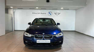 Fotos de BMW Serie 3 330e color Azul. Año 2017. 185KW(252CV). Híbrido Electro/Gasolina. En concesionario BYmyCAR Madrid - Alcalá de Madrid