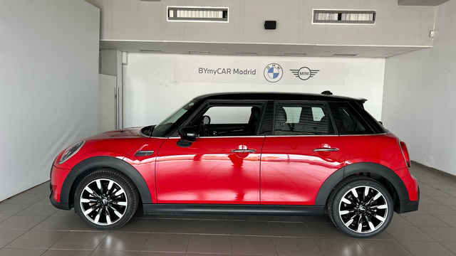 fotoG 2 del MINI MINI 5 Puertas Cooper S 131 kW (178 CV) 178cv Gasolina del 2022 en Madrid