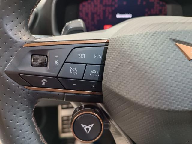 CUPRA León 2.0 TSI VZ DSG 221 kW (300 CV)