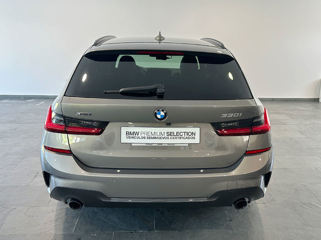 BMW Serie 3 330i Touring color Gris Plata. Año 2021. 190KW(258CV). Gasolina. En concesionario Autogal de Ourense