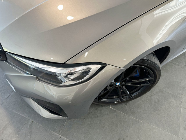 BMW Serie 3 330i Touring color Gris Plata. Año 2021. 190KW(258CV). Gasolina. En concesionario Autogal de Ourense